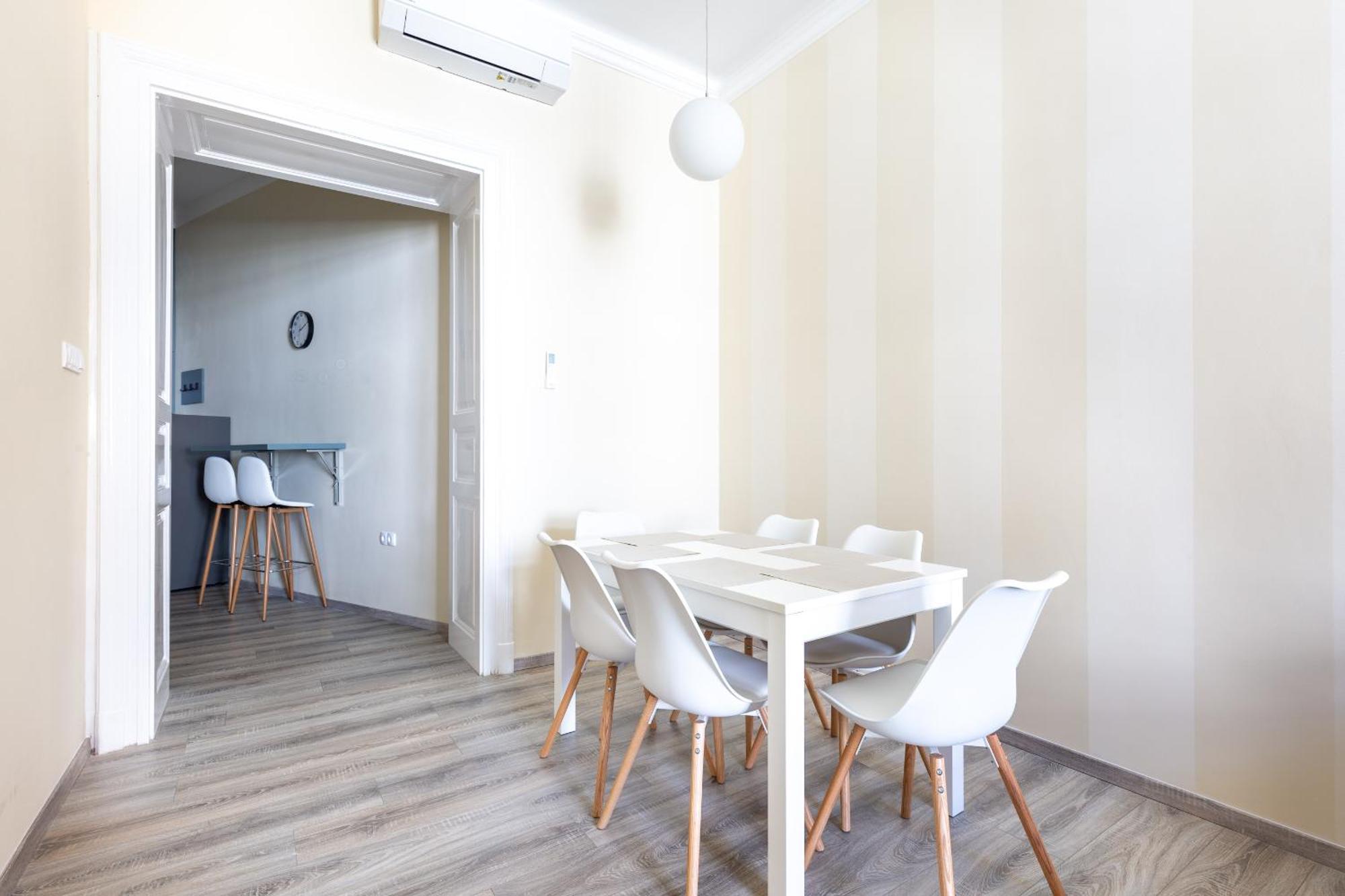 R62A Rottenbiller Apartment Budapest Exterior photo